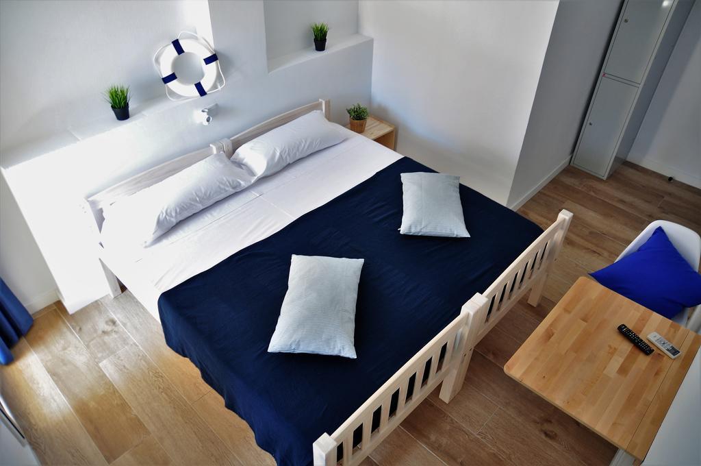 Hostal Porto Mar ซาลอว์ ภายนอก รูปภาพ